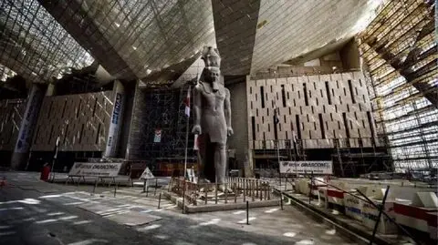 Grand Egyptian Museum, Pyramids, Sphinx Tour & Lunch